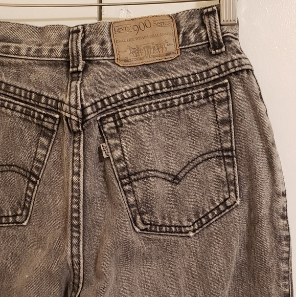 Vintage Levi's 900 Series Jeans - Picture 3 of 4